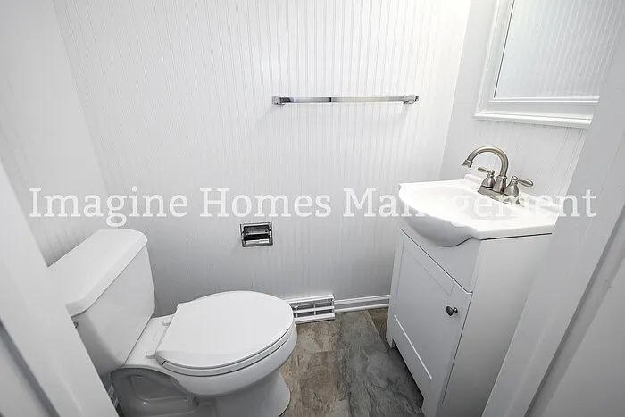 1655 Barlow Rd — Photo 8