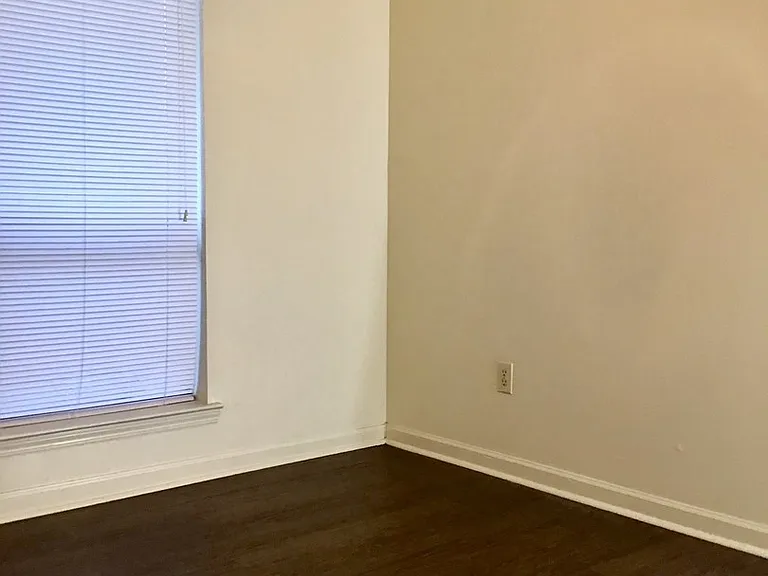 8220A Governor Dr — Photo 18