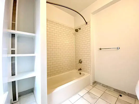 Rented by Bond New York | media 16