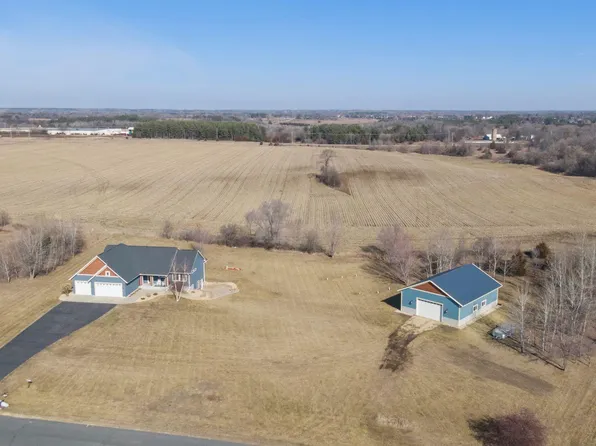642 Roberts Ln, Hudson, WI 54016