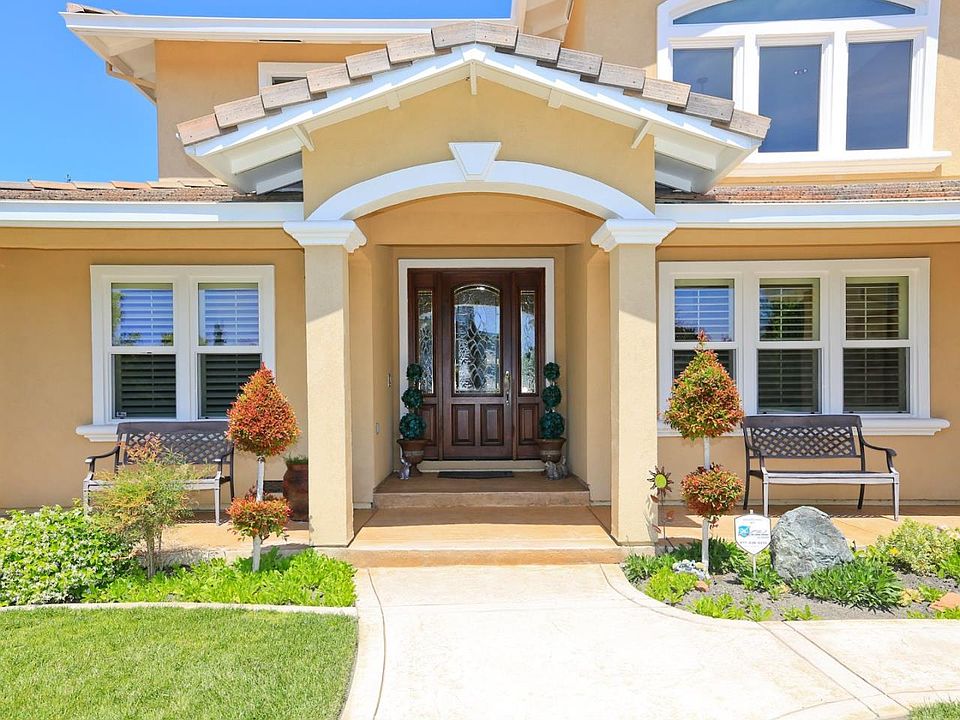 1st image of 2627 Gamblin Dr