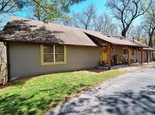 1314 Bear Canyon Rd, Ballwin, MO 63021