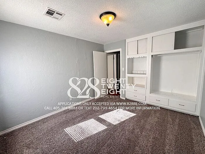 1004 Holly Dr — Photo 17