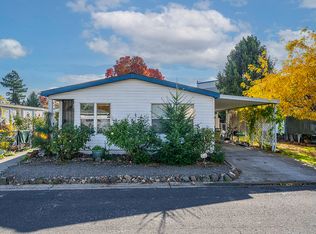 3431 S Pacific Hwy SPACE 9, Medford, OR 97501