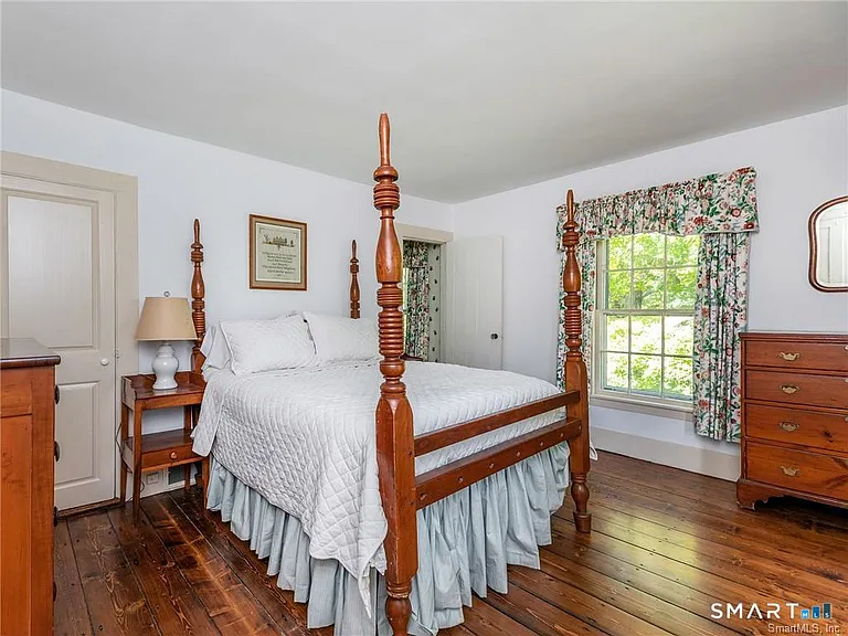 103 Litchfield Rd — Photo 11