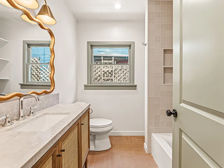 741 Granada St — Photo 16