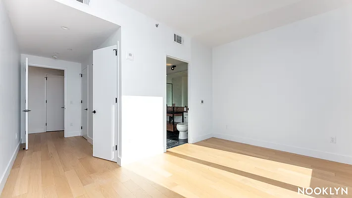 Rented by Nooklyn NYC LLC | media 101