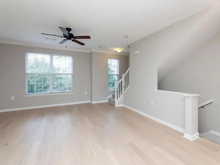 21807 Petworth Ct — Photo 7
