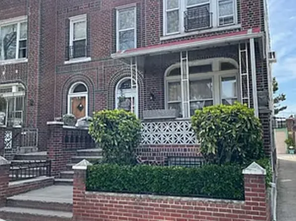 3222 81st St, East Elmhurst, NY 11370