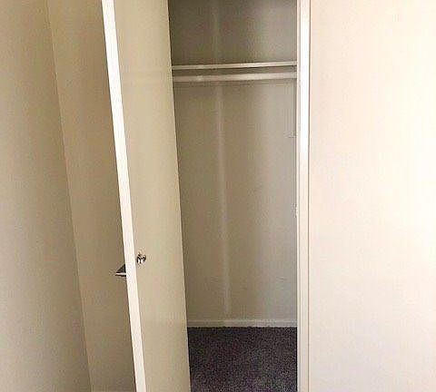 4th image of 121 N Hillcrest Blvd APT 7