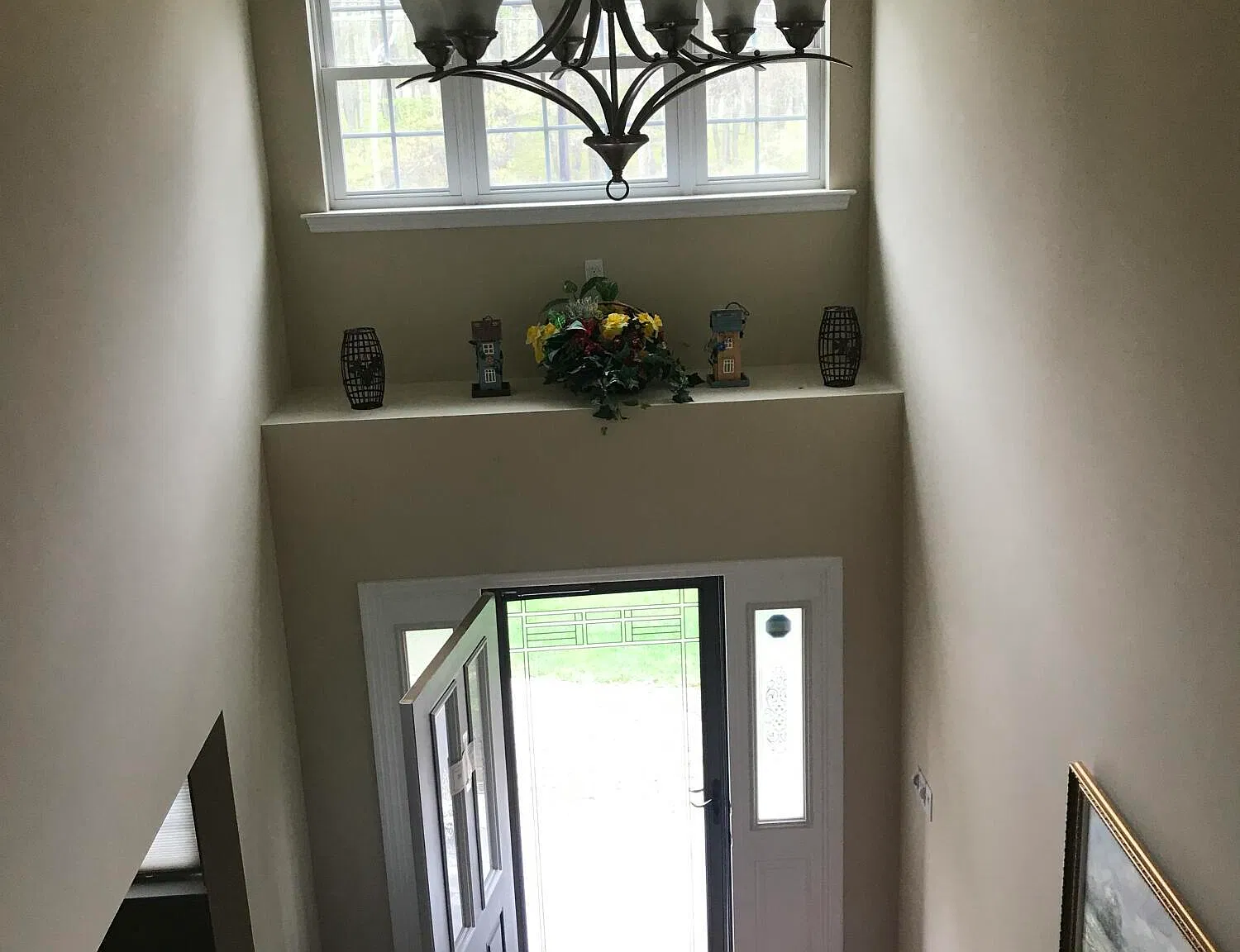 3 bed, 2.5 bath, 3200 sqft, $3,000 — Photo 2