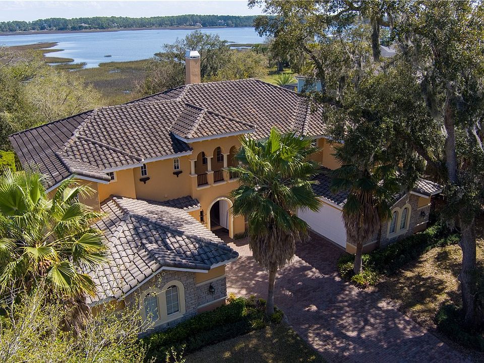 1st image of 96682 Grande Oaks Ln