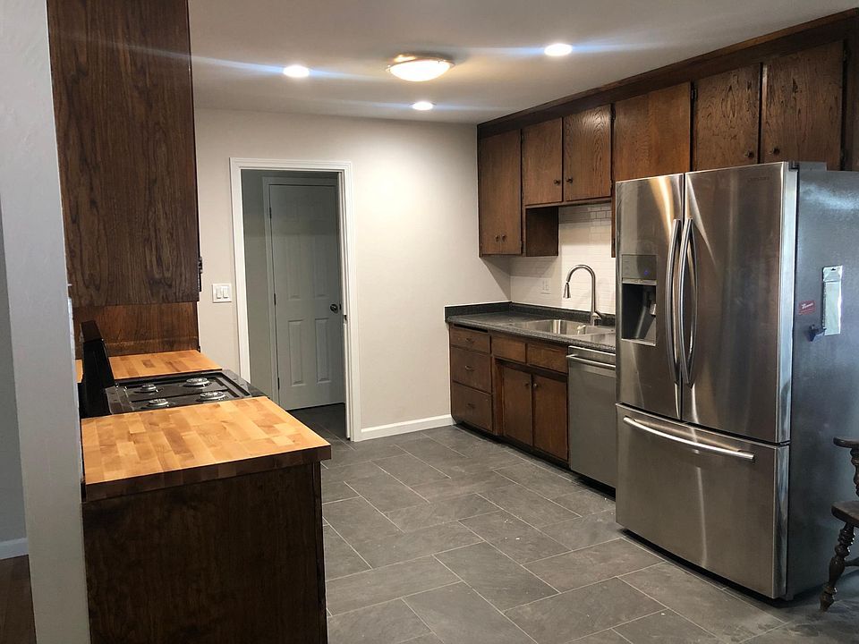 1st image of 874 S Shore Dr