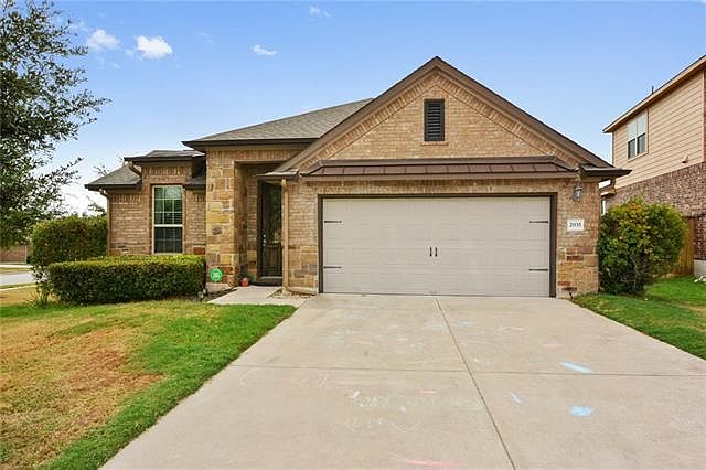 1st image of 2935 Bluffstone Dr