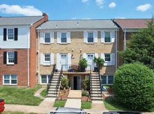 1048 Brixton Ct, Sterling, VA 20164