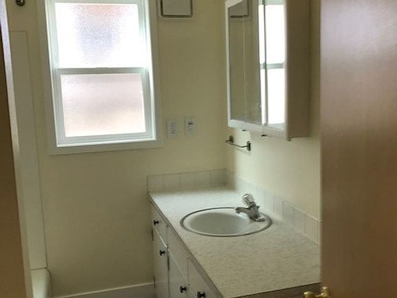 3rd image of 825 W Central Ave APT 4