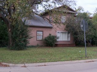 202 Peters St, Waxahachie, TX 75165