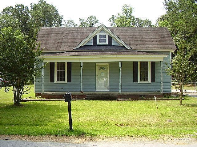 1st image of 213 Stanford St