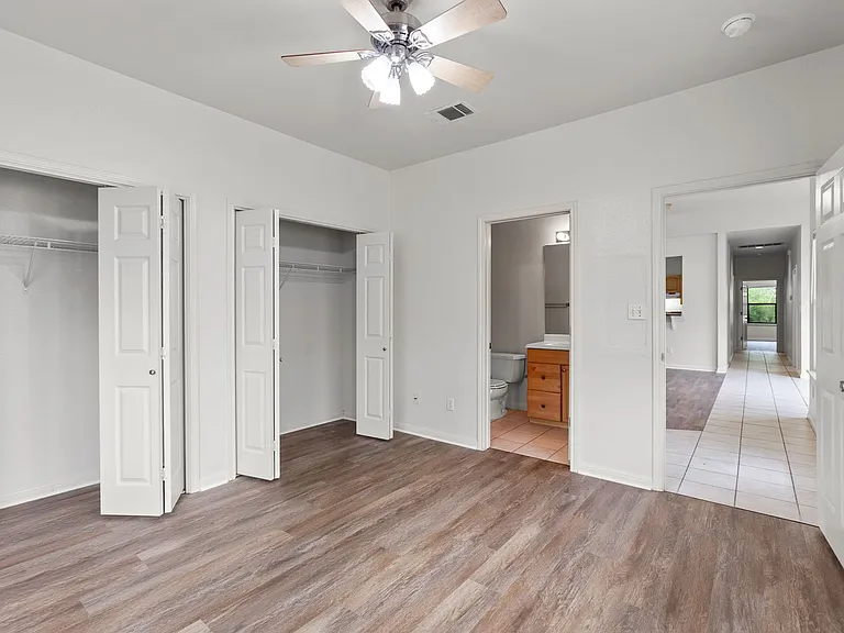 1103 Advance St — Photo 15