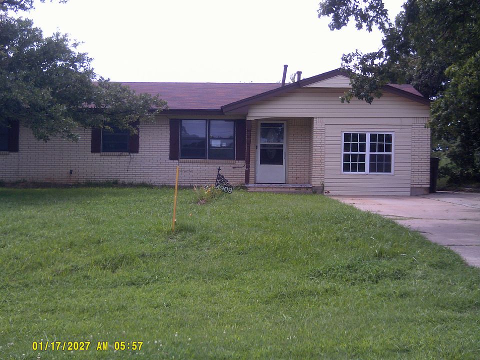 1st image of 8300 NE 26th St