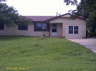 8300 NE 26th St, Spencer, OK 73084