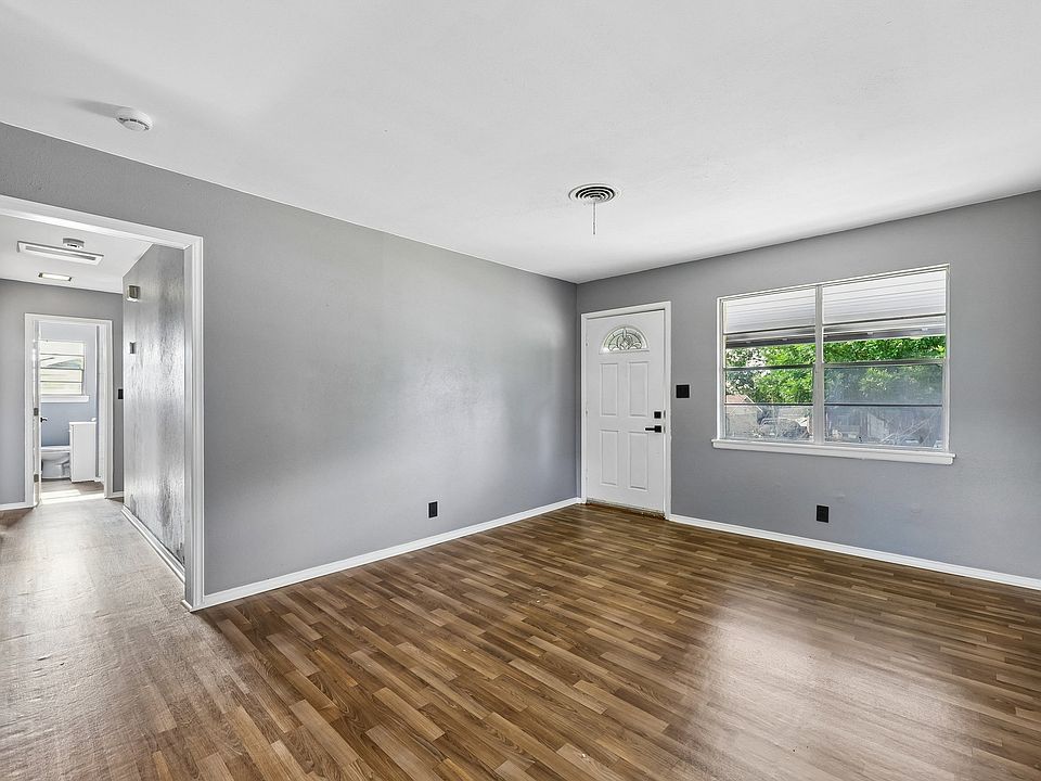 1st image of 7940 Chaparral Dr