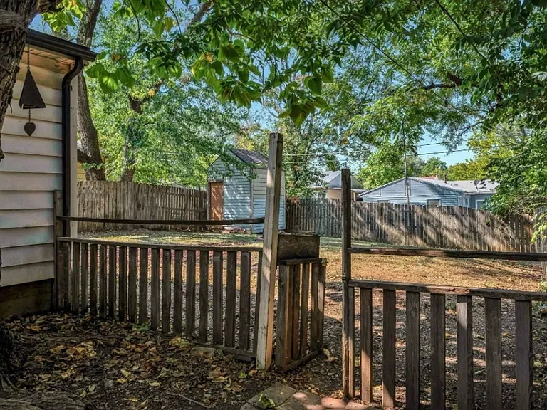 3125 SE Dupont St — Photo 24