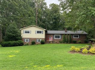 4008 Dover St, Claremont, NC 28610