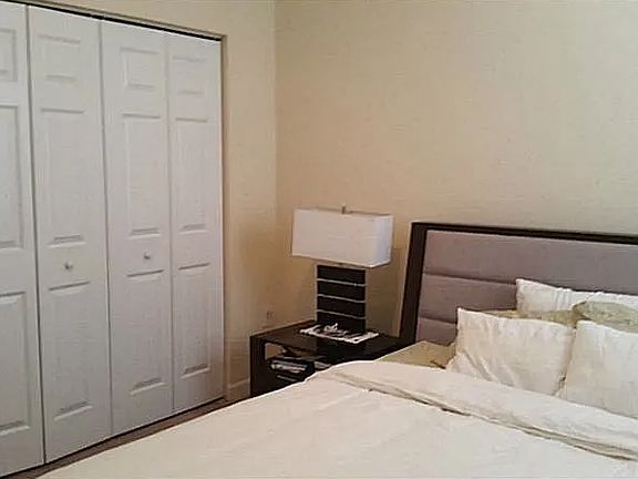 3rd image of 22739 SW 92nd Ct