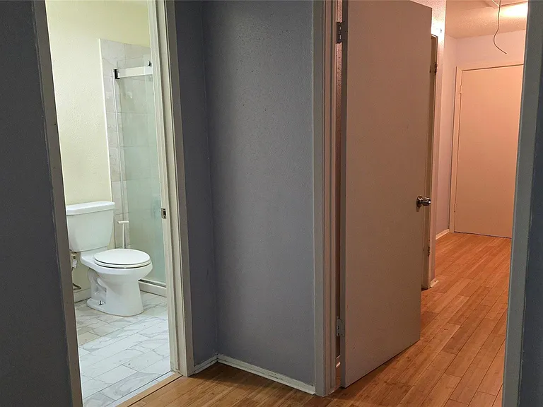 7913 Grove Ridge Dr — Photo 12