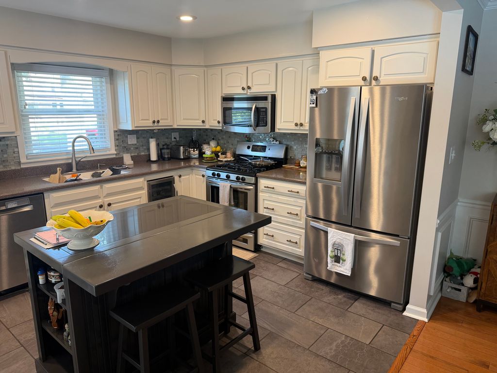 101 Audubon Dr - Property Image