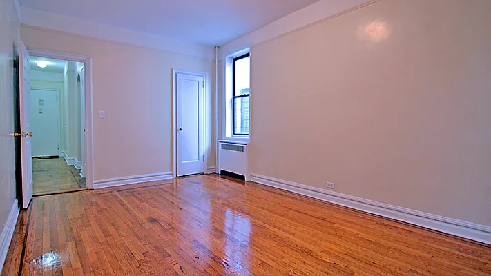 Rented by Tryax Realty Management | media 6