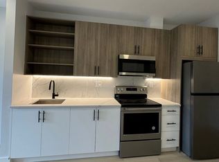 328 Forrest St #302, Jersey City, NJ 07304