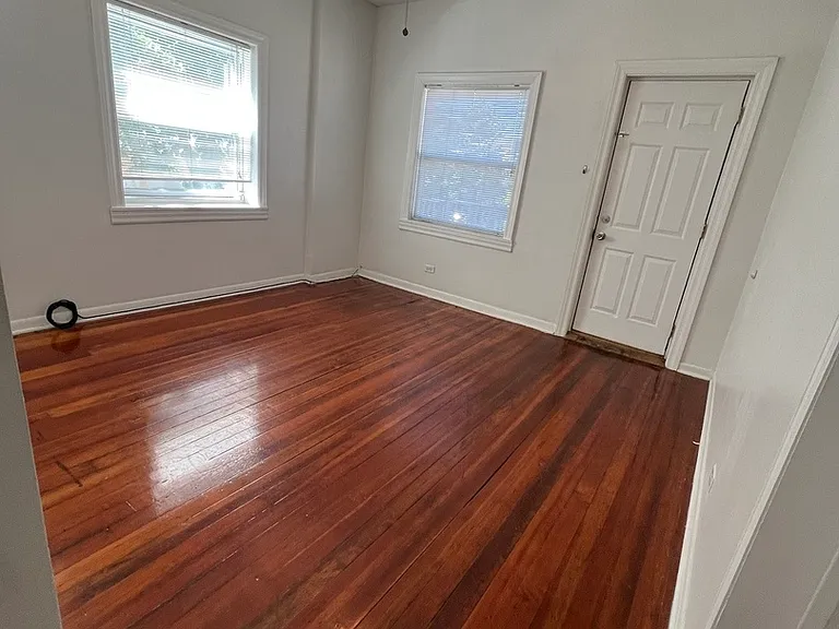 2724 W Chicago Ave #2R — Photo 8