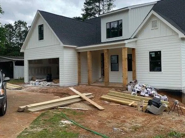 54 6th St, Emerson, GA 30137