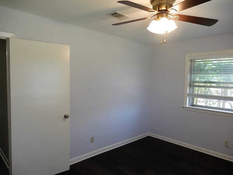 8611 Dover St — Photo 21