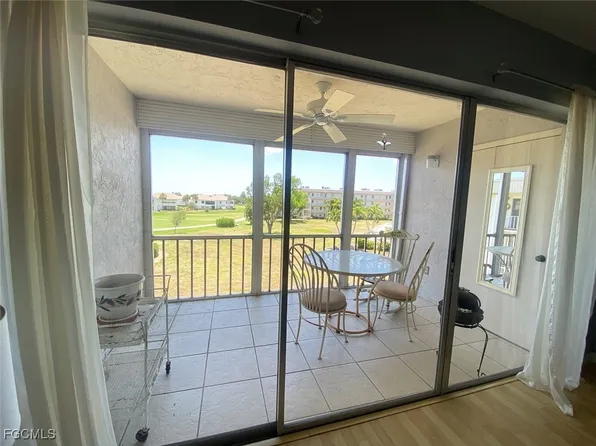 1624 Pine Valley Dr APT 302, Fort Myers, FL 33907