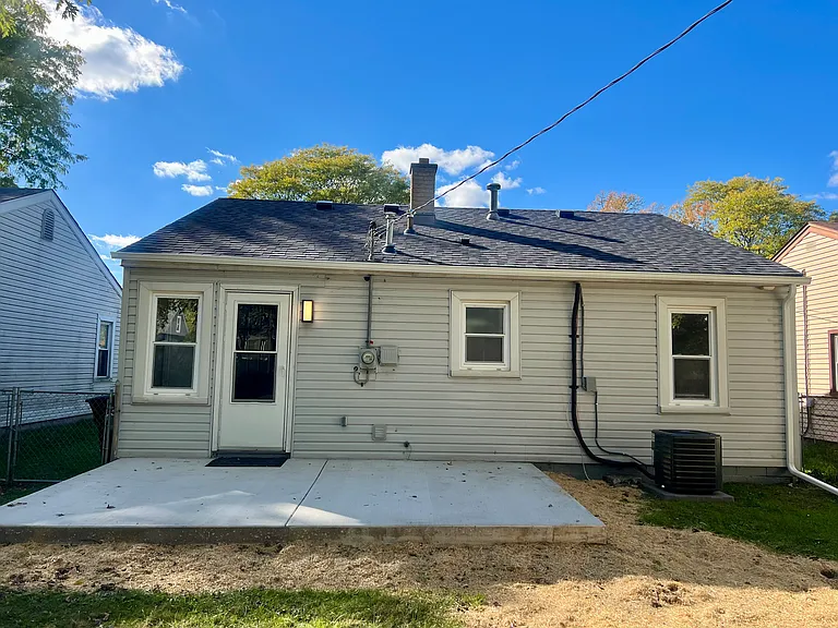 5942 Harrison St — Photo 11