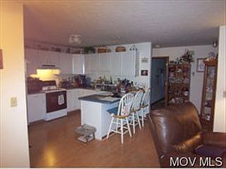 4th image of 2609 Lincoln Ave