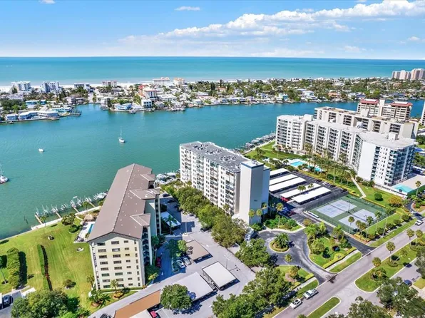 660 Island Way APT 502, Clearwater, FL 33767