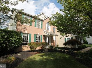 1519 Long Pond Dr, Warrington, PA 18976
