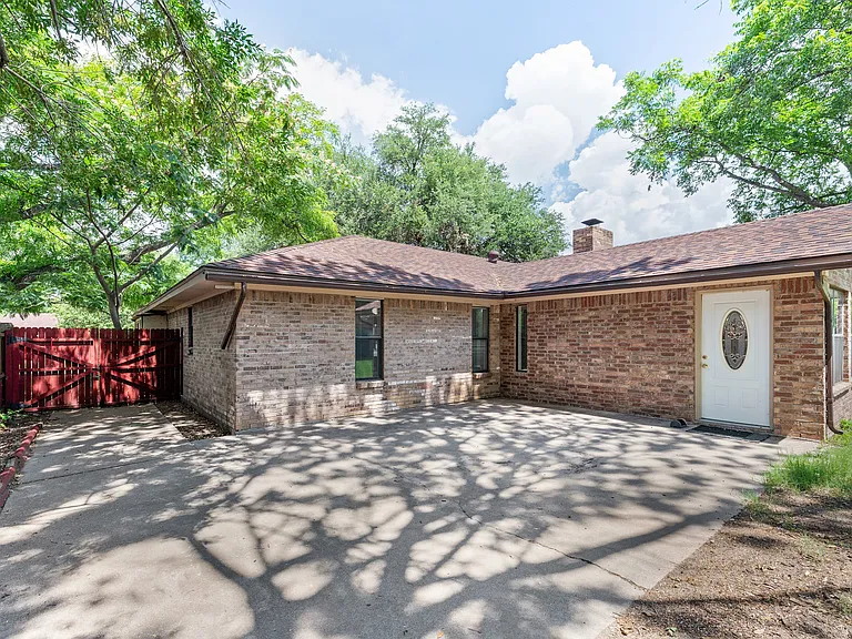 1017 Meadowlark Ln — Photo 26