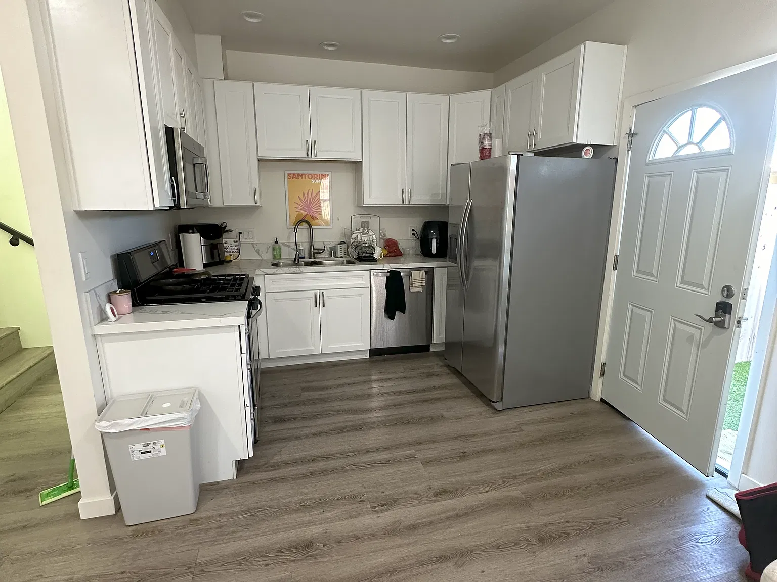 4 bed, 1400 sqft, $5,800 — Photo 3