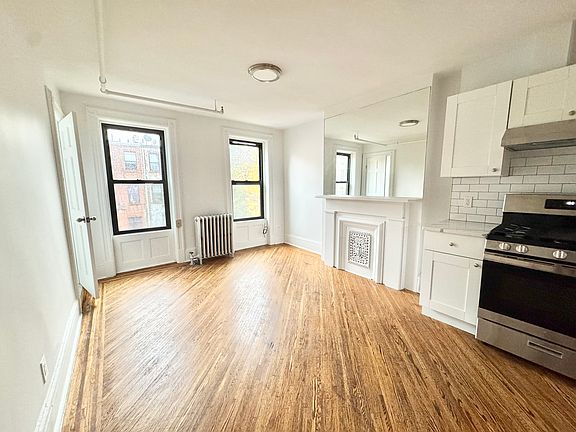 5th image of 212A Macon St #3