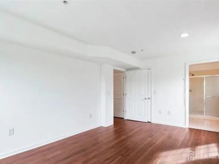 106 Chariot Ct — Photo 16