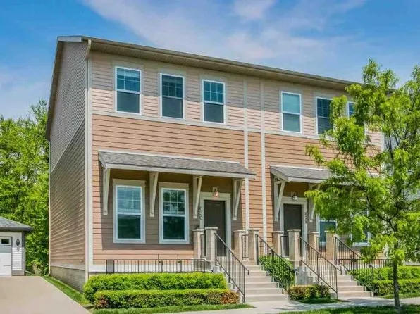 630 Walker Cir, Iowa City, IA 52245