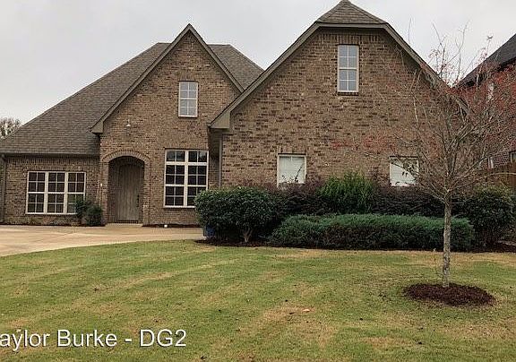 2nd image of 6063 Clubhouse Dr