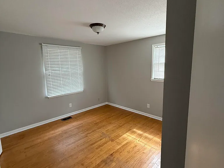 3205 Lewisburg Dr NW — Photo 10