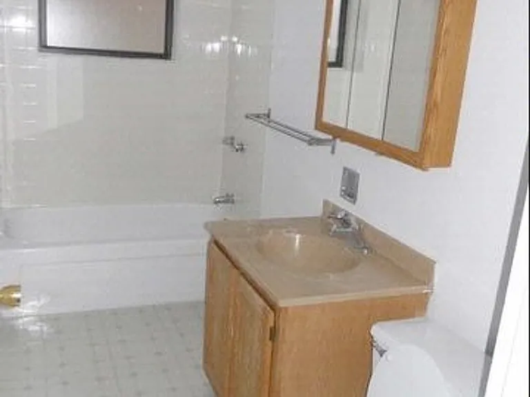 2319 N. Kedzie LP — Photo 5