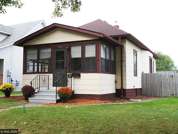 3rd image of 523 Stewart Ave